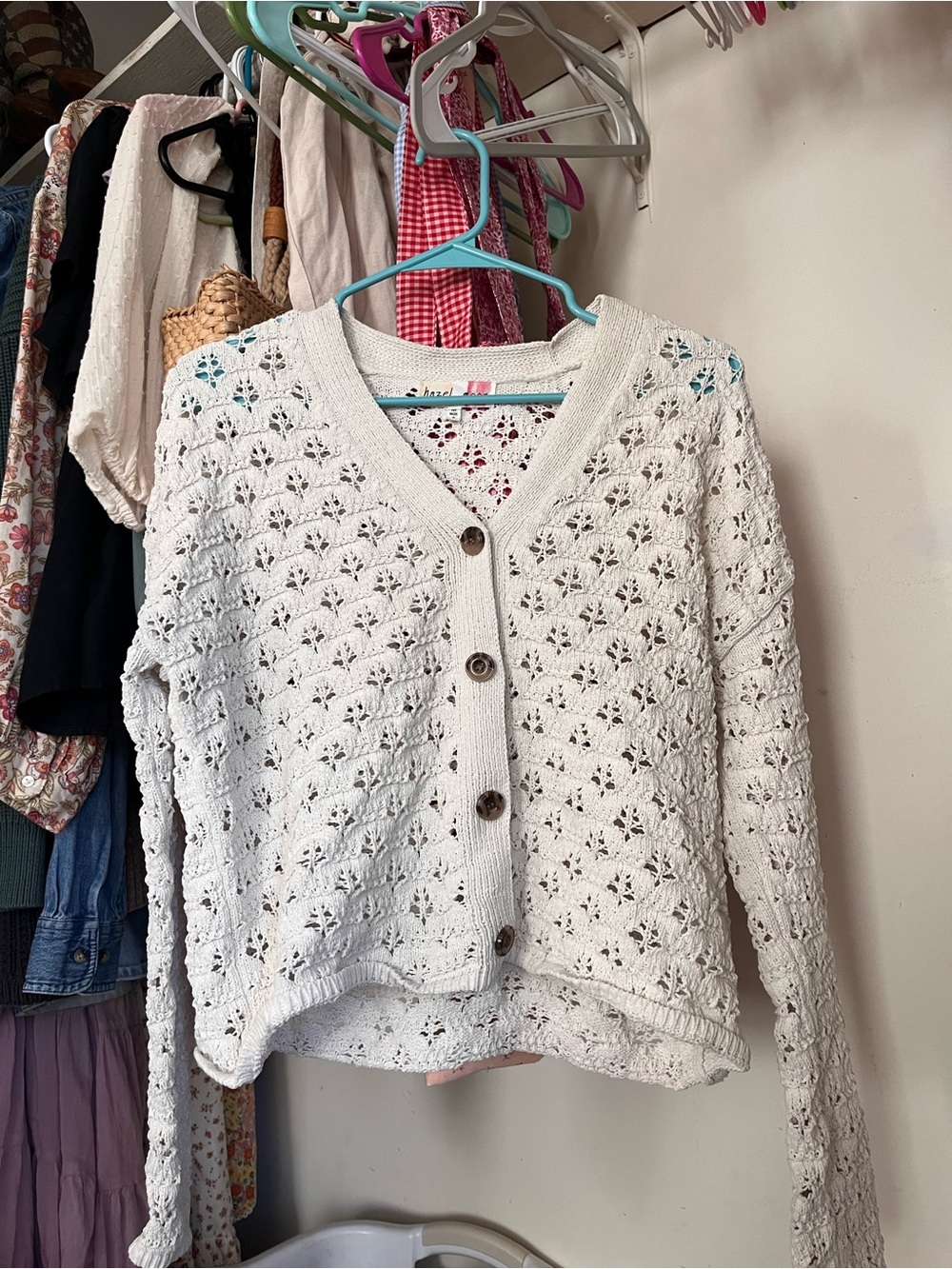Crocheted cute white sweater - Picture 3 of 3